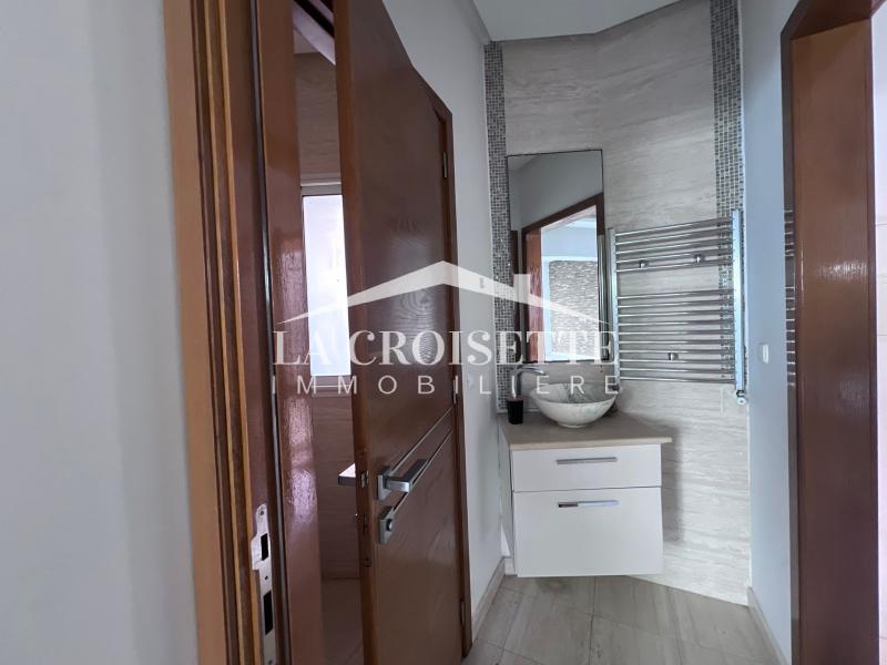 Duplex S+3 avec terrasse à La Marsa